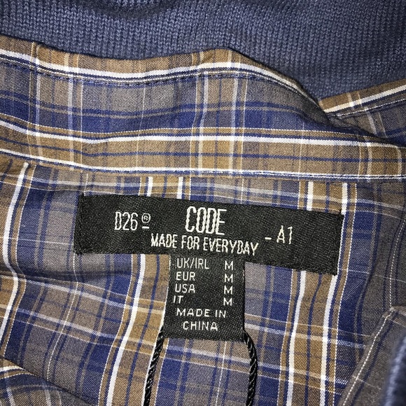 Sweater-Collared Shirt Combo - Picture 5 of 5